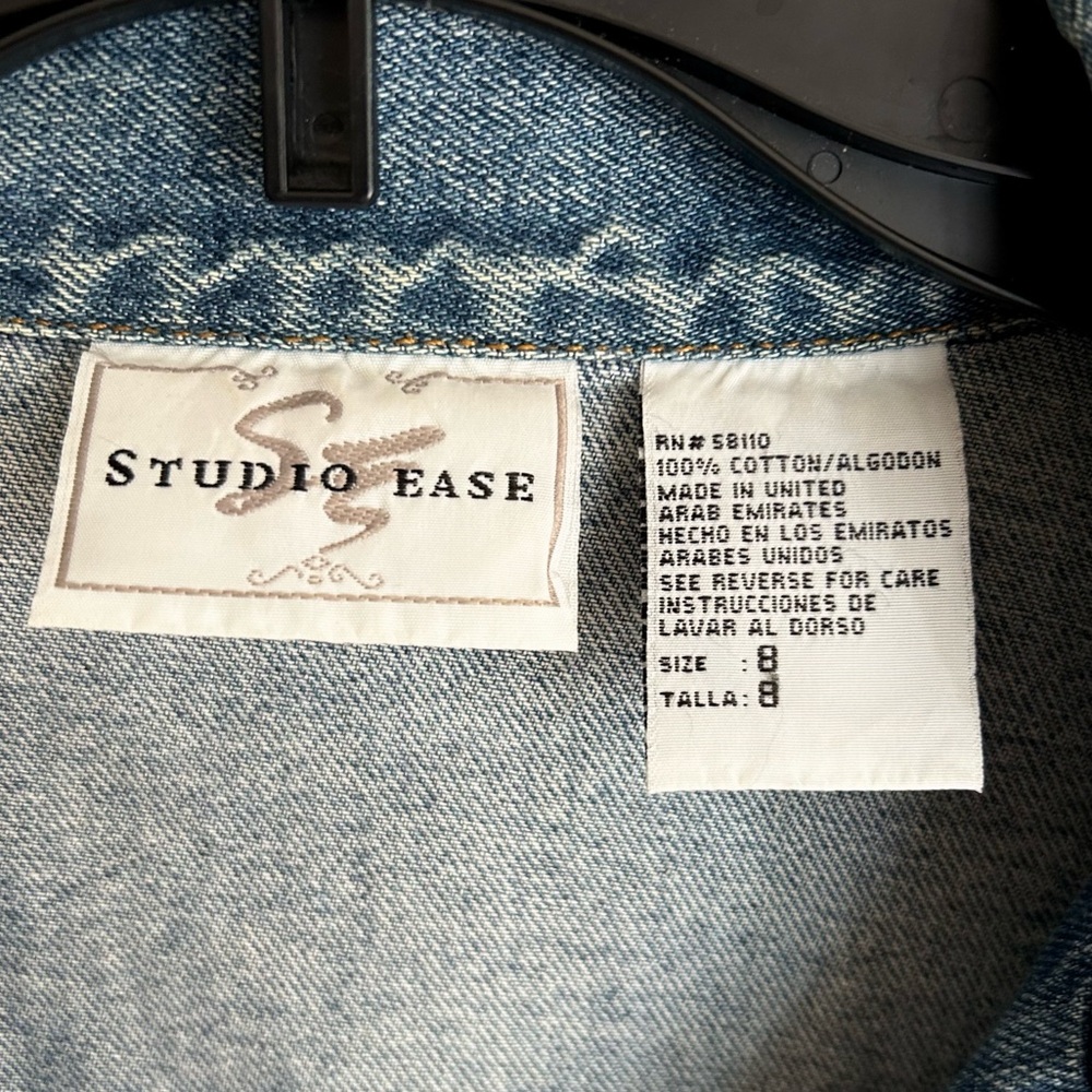 Vintage Y2K Studio Ease Denim Trucker Short Jean Jacket Indie 2000s Layering | 8 - Picture 2 of 15